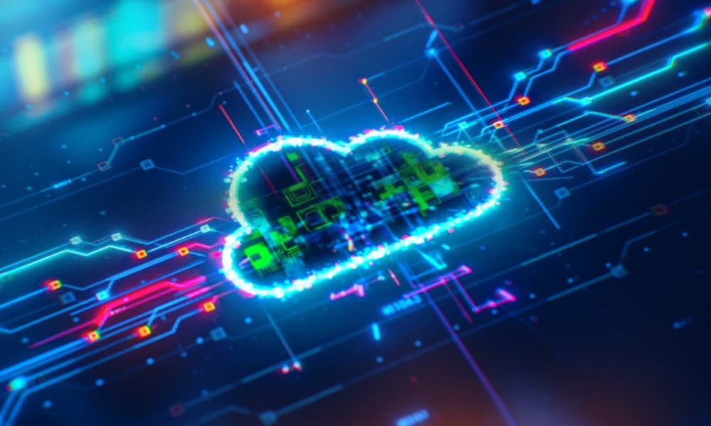 An image depicting a cloud, its computing capabilities, and the power behind early-stage migration.